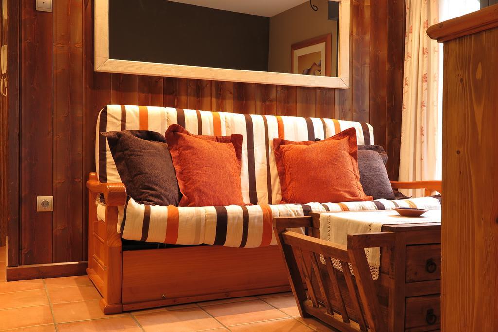 Apartamentos Casa Pochetas Bielsa Habitación foto
